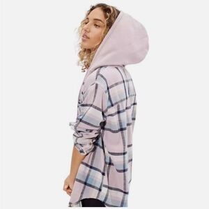 American Eagle Outfitters Lavender Plaid Button Down Shirt